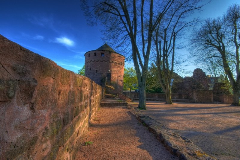 Burg Kerpen in Illingen