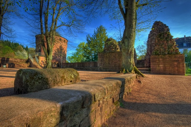 Burg Kerpen in Illingen