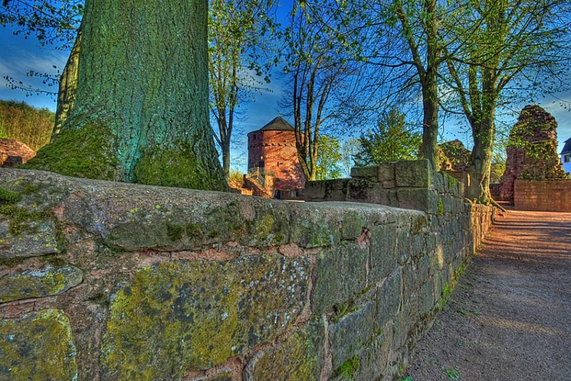 Burg Kerpen in Illingen