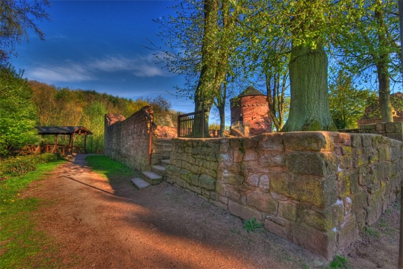 Burg Kerpen in Illingen